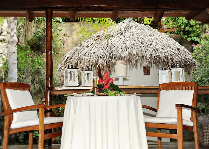 Hotel Los Altos De Eros 5*